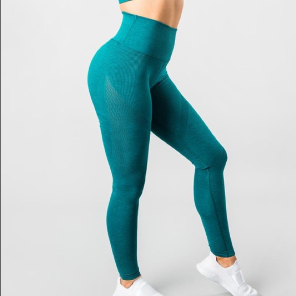 Alphalete aero leggings TEAL
